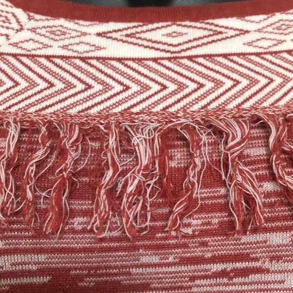 Koret Crew Neck Sweater with fringe detail in white and coral Size Large - Picture 8 of 9